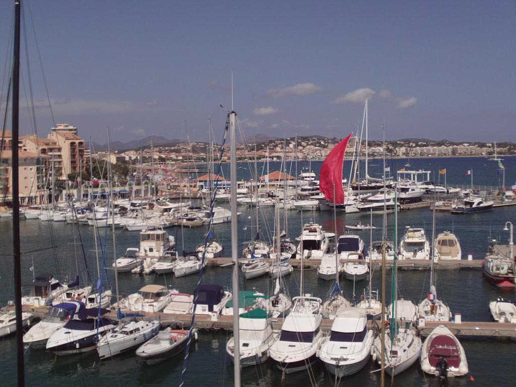 Apartment Hirondelle Port Fréjus Chambre photo